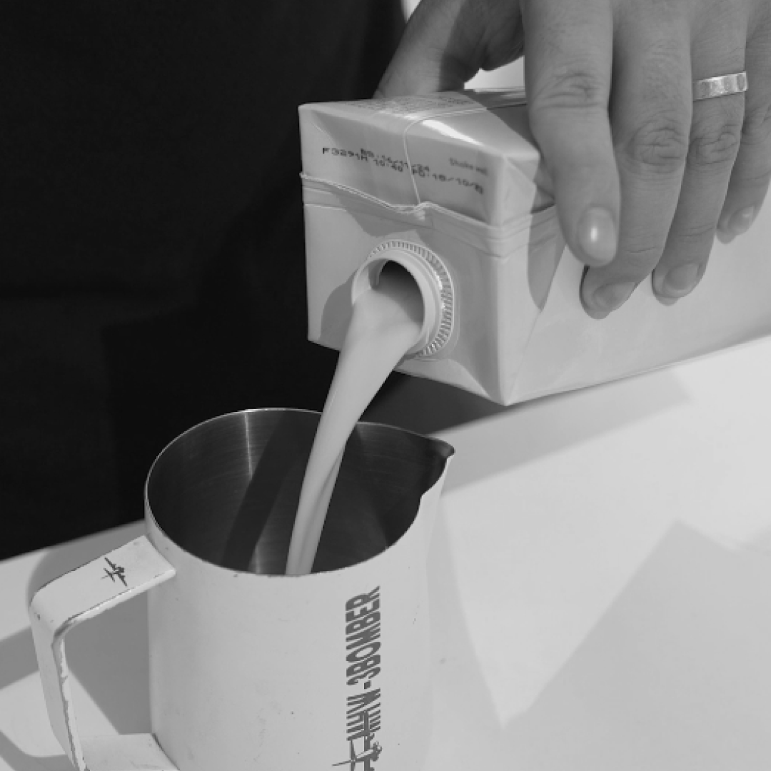 ¿SE PUEDE HACER LATTEART CORRECTAMENTE USANDO BEBIDAS VEGETALES?